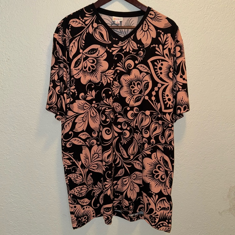 LuLaRoe Shirt